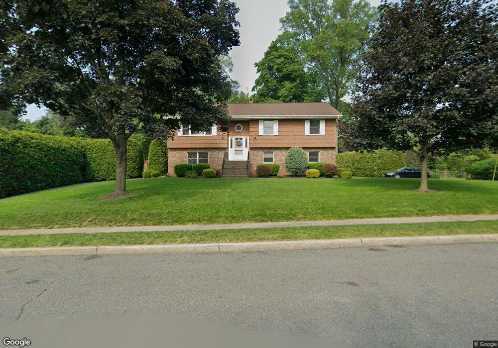 2 Jeannes Place, Tappan, NY 10983 - photo 1