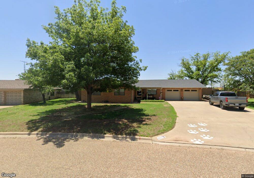 815 Itasca St, Plainview, TX 79072 - photo 1