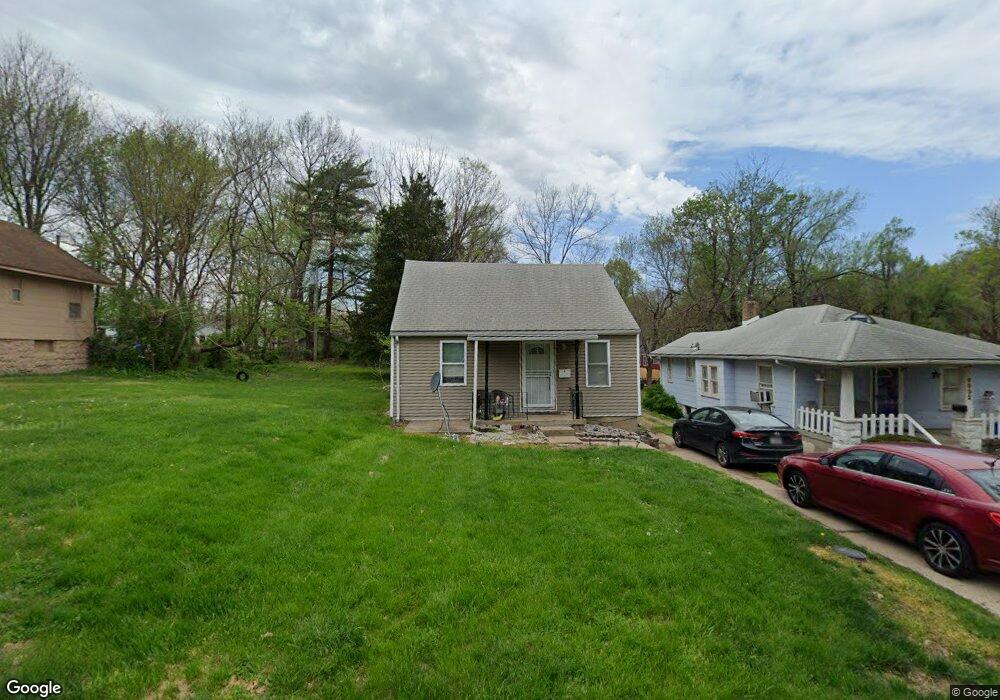 6934 Agnes Ave, Kansas City, MO 64132 - photo 1