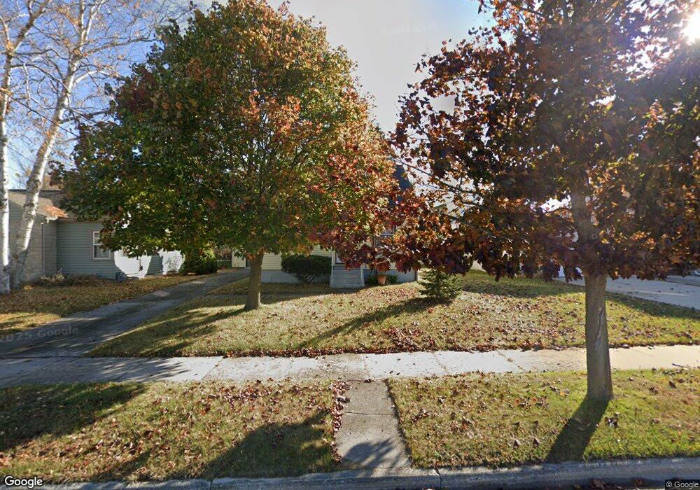 611 Buchholz St, Two Rivers, WI 54241 - photo 1