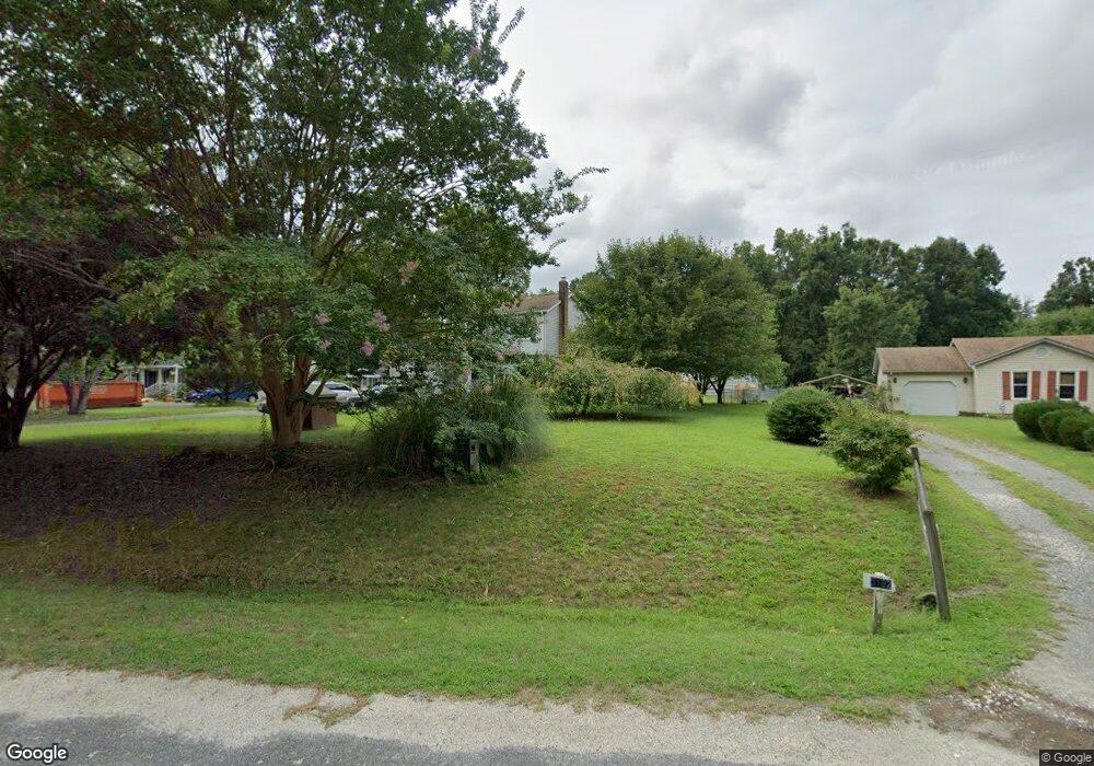 5194 Oak Creek Cir, Gloucester, VA 23061 - photo 1