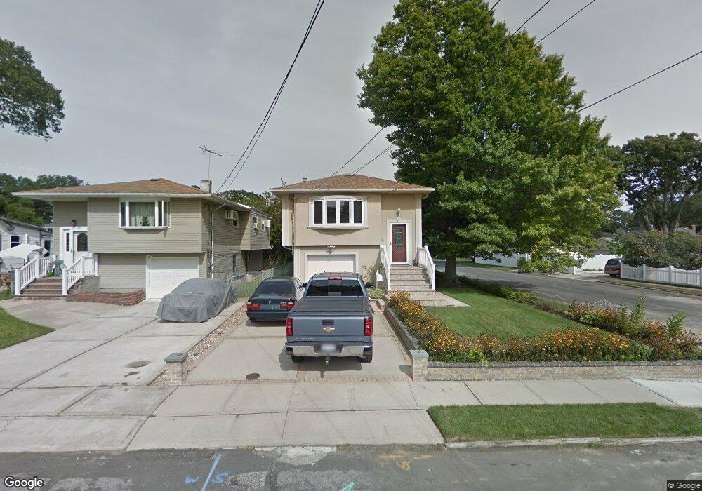 342 Deauville Blvd, Copiague, NY 11726 - photo 1