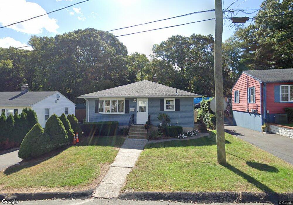 24 Emmett Ct, Waterbury, CT 06706 - photo 1