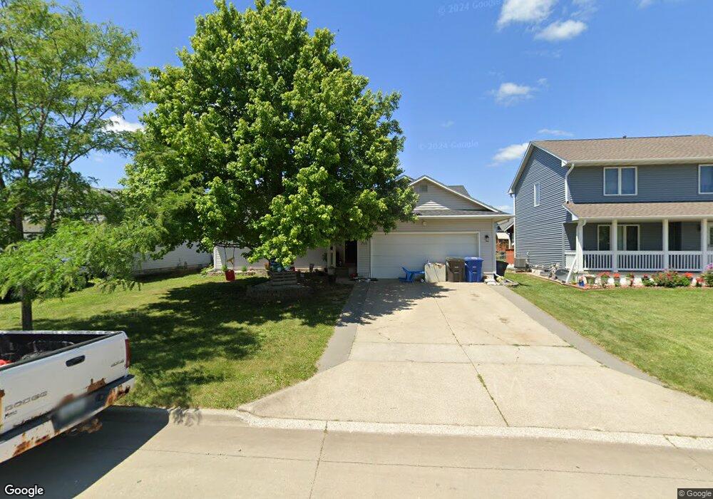 2922 Deerpath Ct, Des Moines, IA 50320 - photo 1