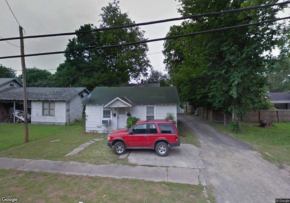 305 E 7th St, Stuttgart, AR 72160 - photo 1