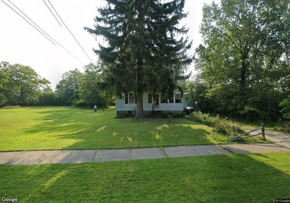 8063 Lewis Rd, Berea, OH 44017 - photo 1