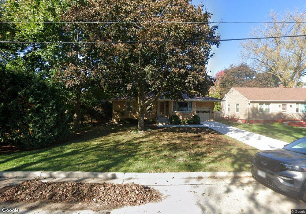 N90W16742 Pershing Ave, Menomonee Falls, WI 53051 - photo 1