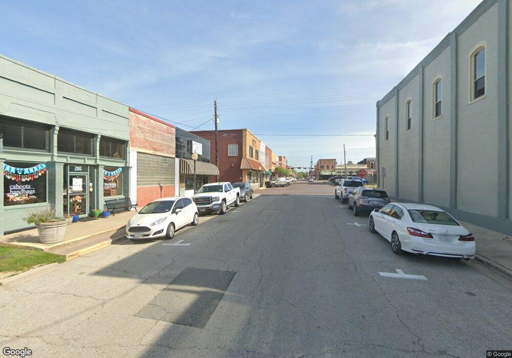 209 S Commerce St, Gainesville, TX 76240 - photo 1