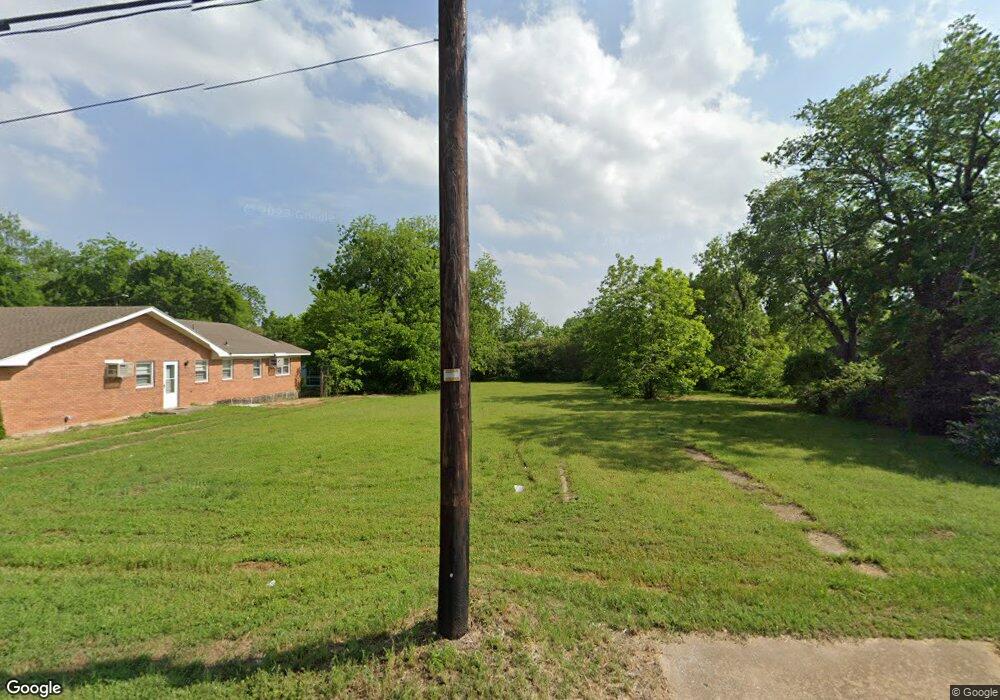 1832 W Morton St, Denison, TX 75020 - photo 1