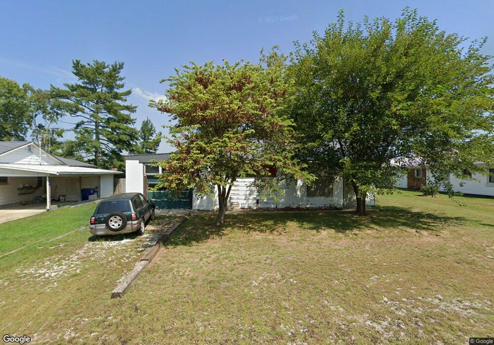 726 E Christian St, Princeton, IN 47670 - photo 1