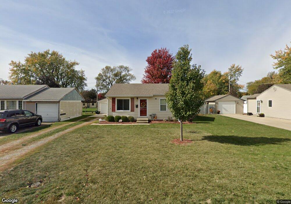 313 E 23rd St S, Newton, IA 50208 - photo 1