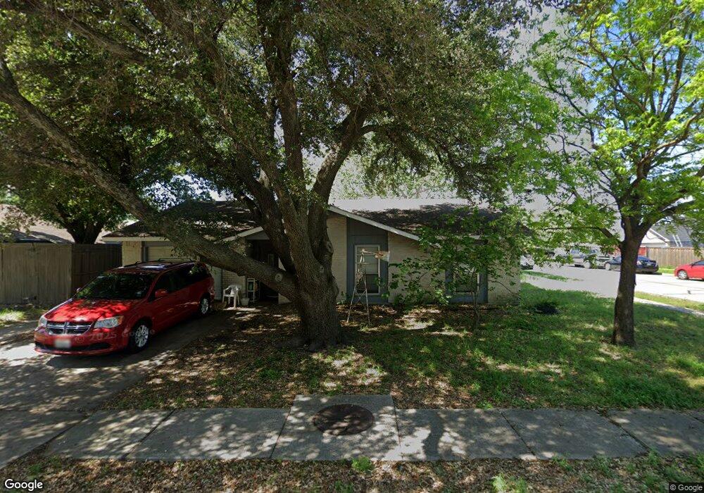 6028 Maple Ln, Rowlett, TX 75089 - photo 1
