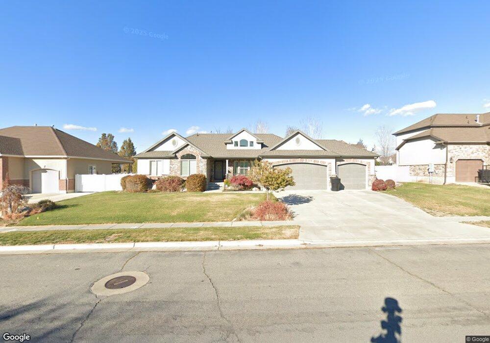 758 W 2075 S, Syracuse, UT 84075 - photo 1