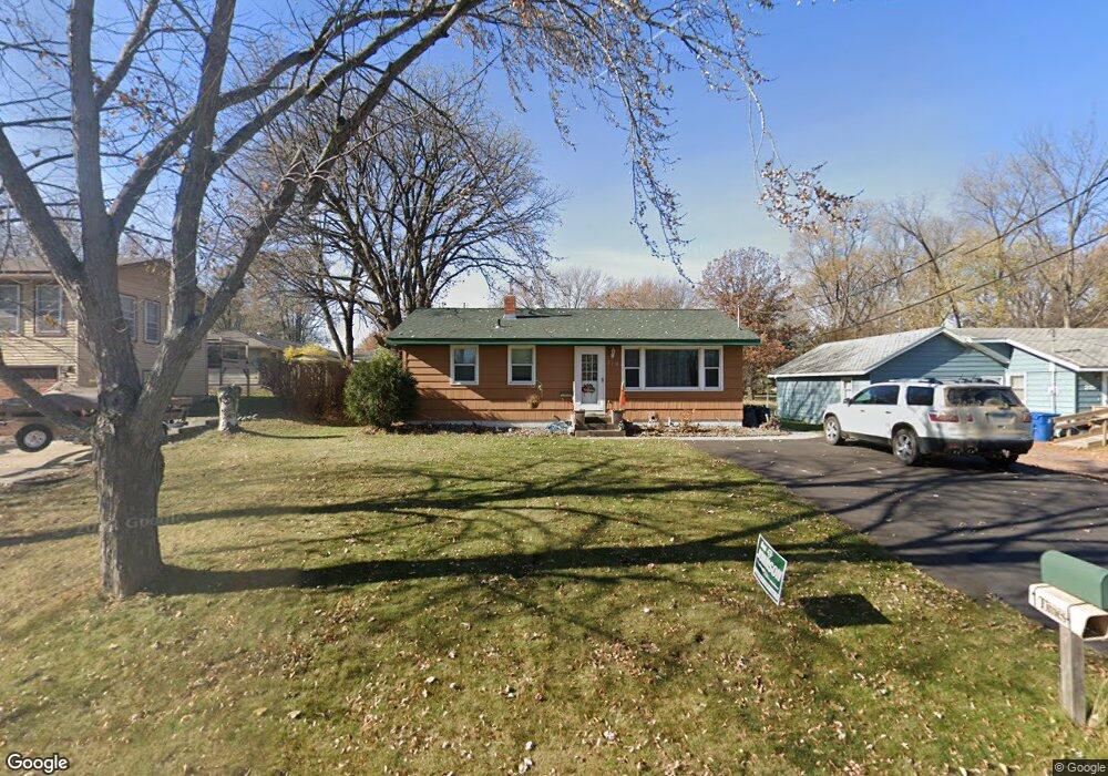 319 9th Ave S, Sauk Rapids, MN 56379 - photo 1