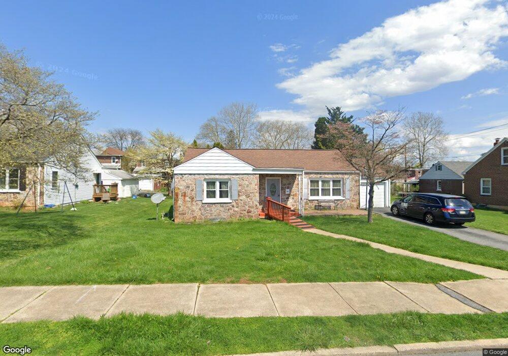 821 N Saint Lucas St unit 827, Allentown, PA 18104 - photo 1