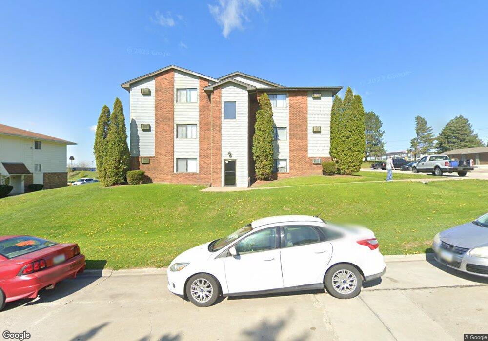 1209 W 16th St S, Newton, IA 50208 - photo 1