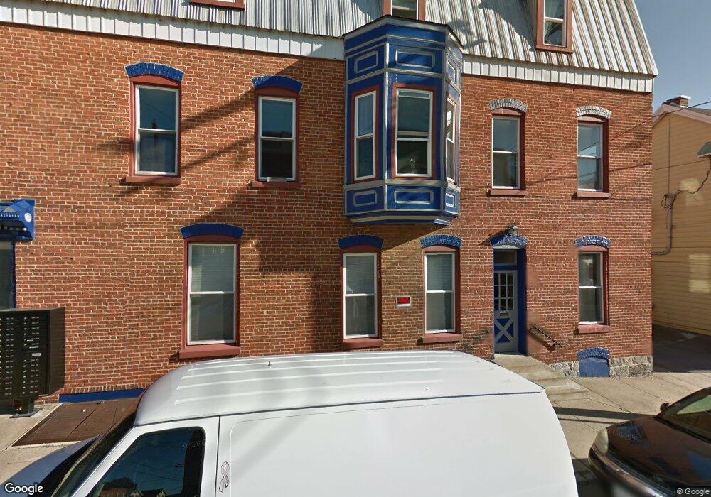 204 E Antietam St, Hagerstown, MD 21740 - photo 1