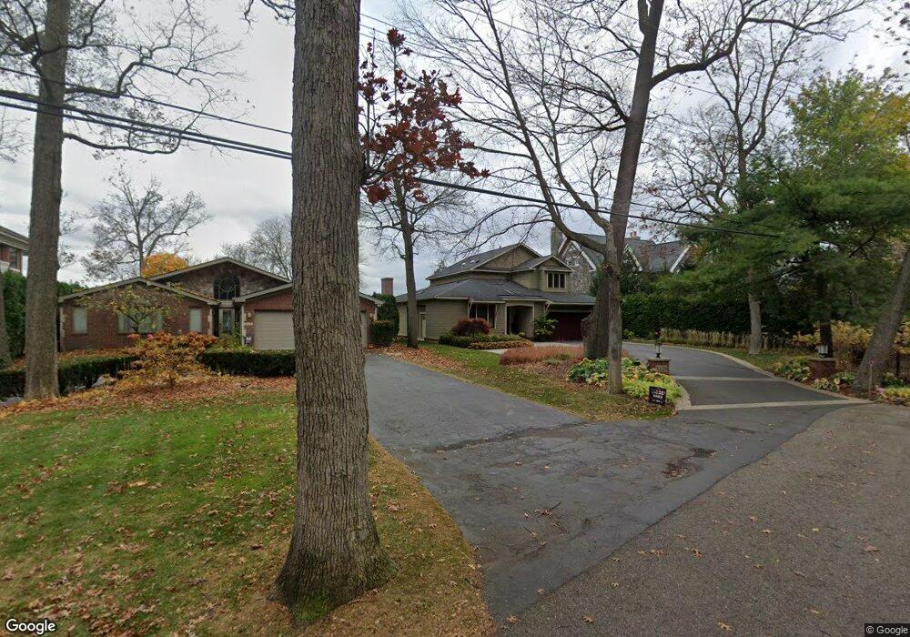 2128 Locklin Ln, West Bloomfield, MI 48324 - photo 1