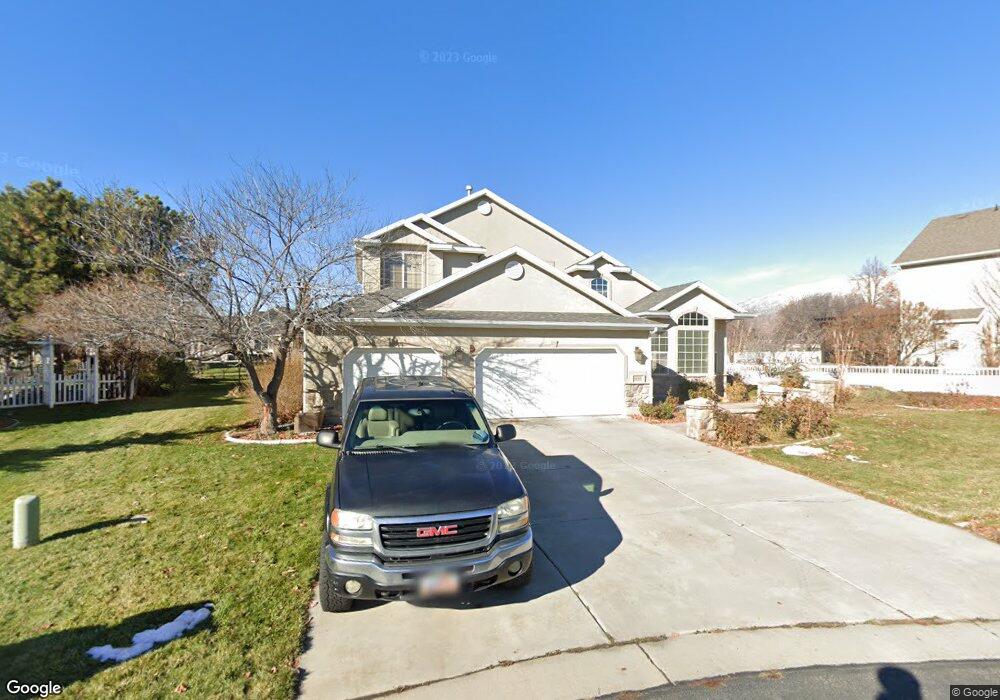9855 Cambridge Ct, Highland, UT 84003 - photo 1