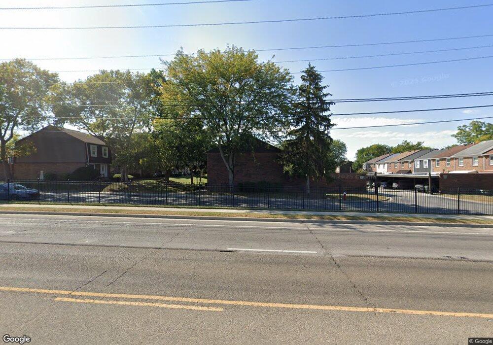 623 Simbury St unit 5, Columbus, OH 43228 - photo 1