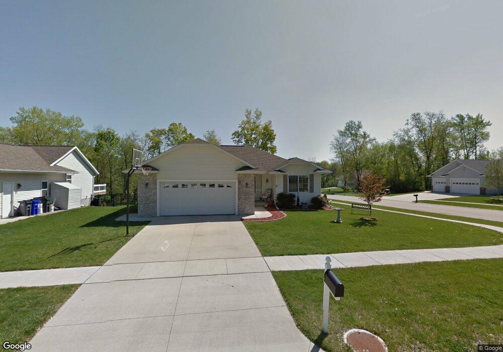 2601 Handley Dr SW, Cedar Rapids, IA 52404 - photo 1