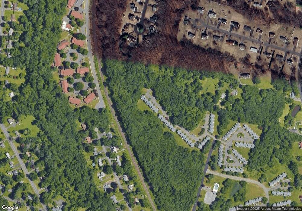 37 Tamarack Dr, Bloomfield, CT 06002 - photo 1