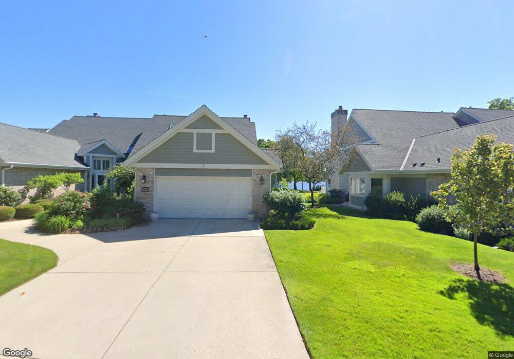 1223A Milwaukee St unit 9, Delafield, WI 53018 - photo 1