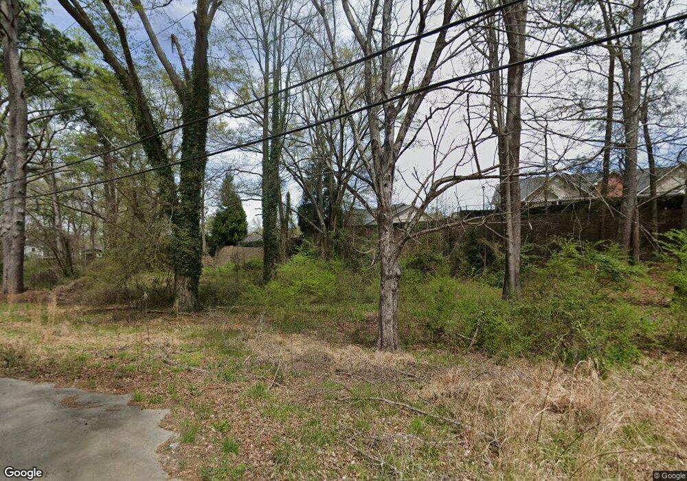 202 Billingsley Cir, Carrollton, GA 30117 - photo 1