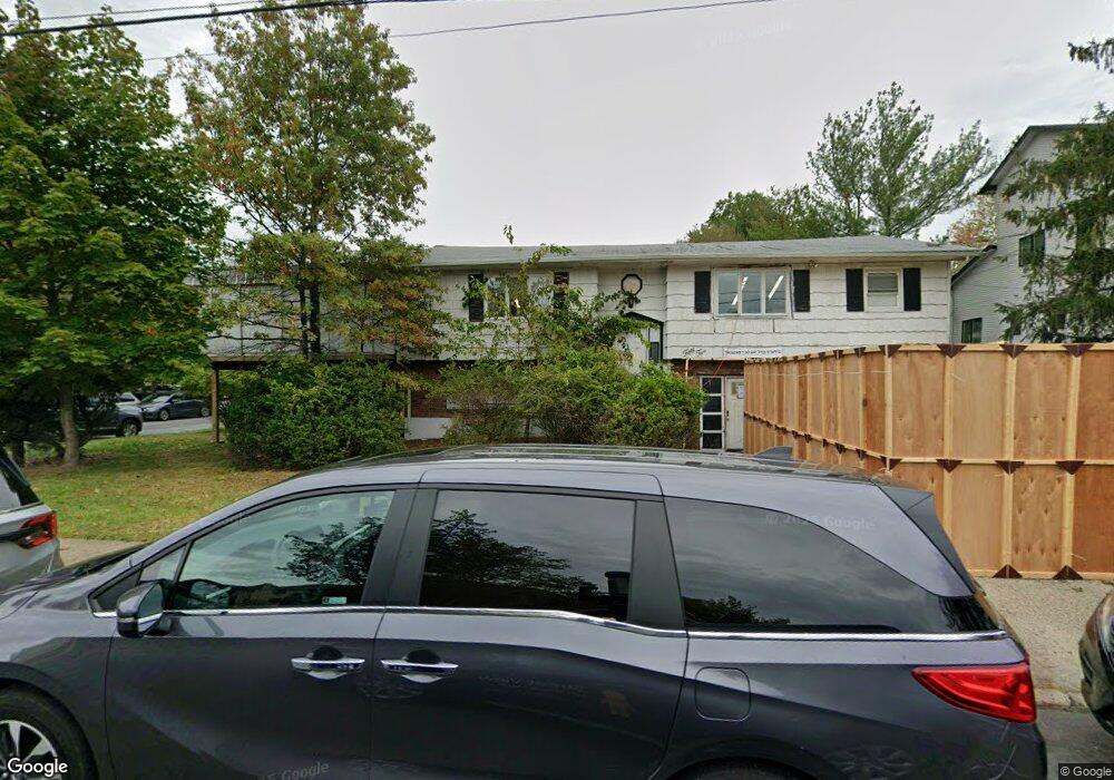 52 Jill Ln, Monsey, NY 10952 - photo 1