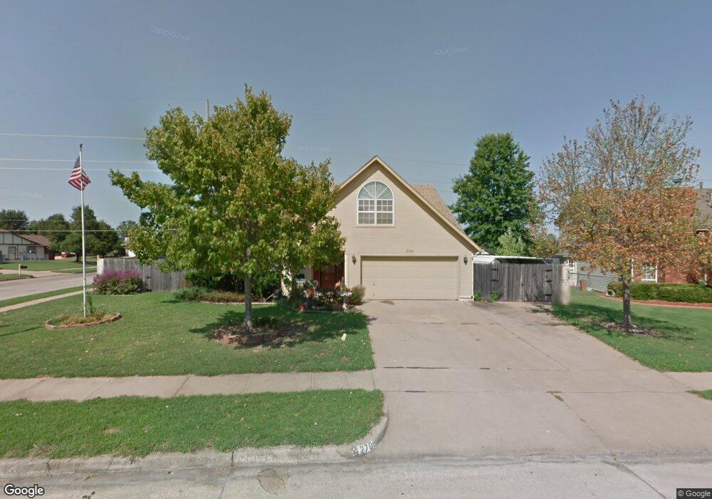 2708 S Maple Ave, Broken Arrow, OK 74012 - photo 1