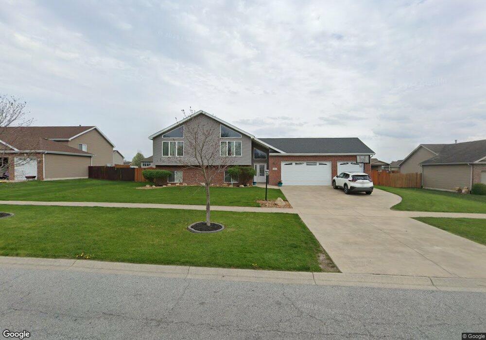 9101 Marquette St, Saint John, IN 46373 - photo 1