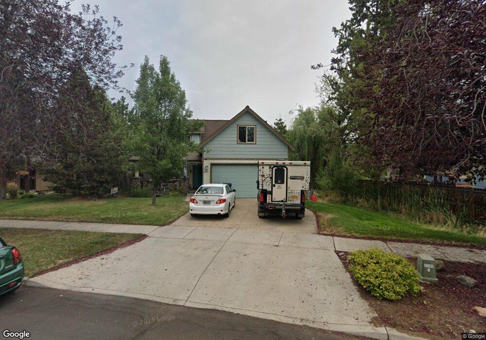 62949 Bilyeu Way, Bend, OR 97701 - photo 1