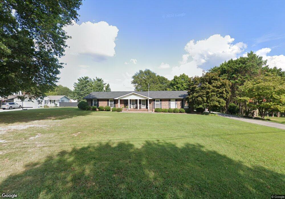 202 Sharondale Dr, Dalton, GA 30721 - photo 1