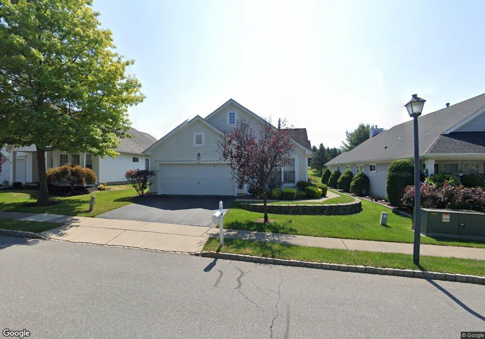 10 Kensington Cir, Belvidere, NJ 07823 - photo 1