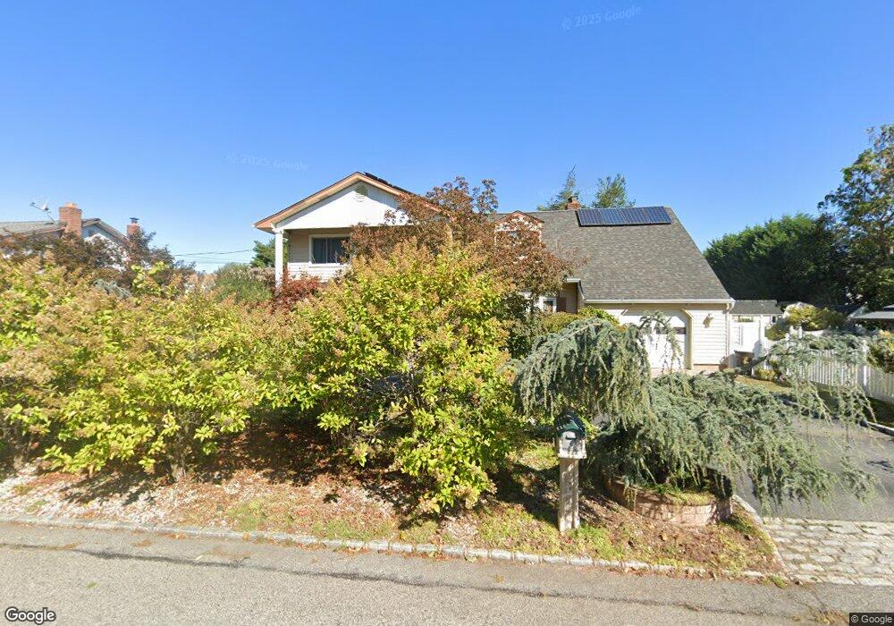 341 Vernon St, Dix Hills, NY 11746 - photo 1