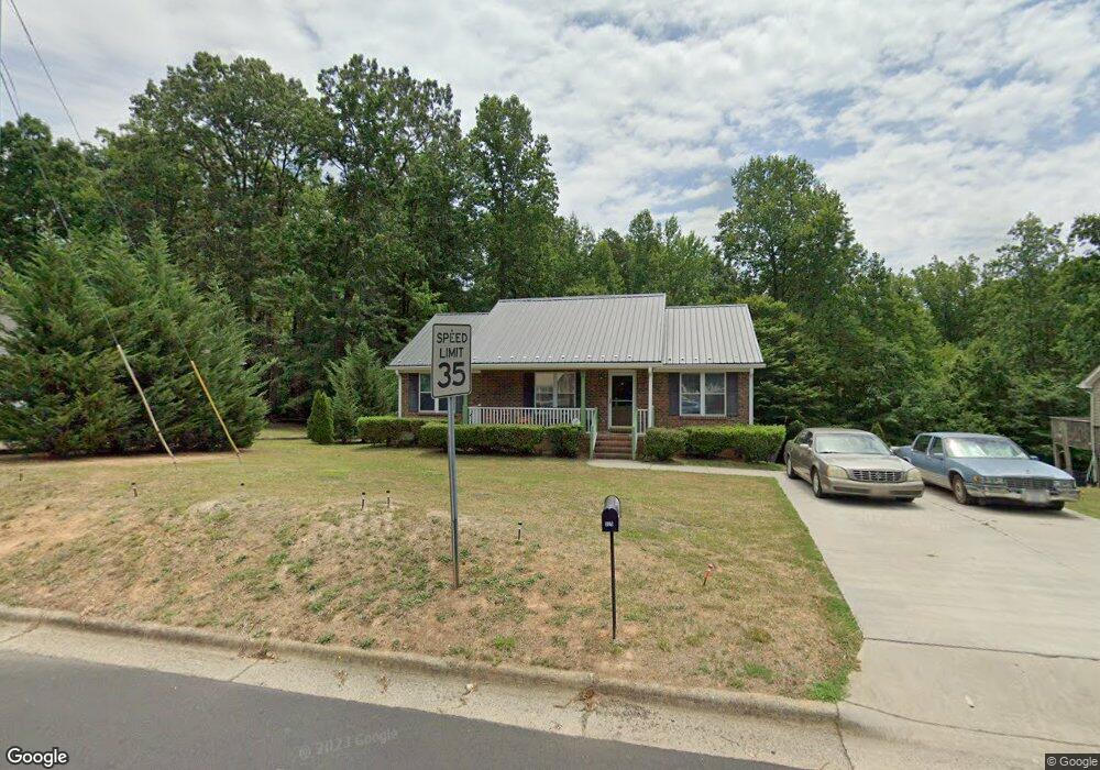 325 Hubbard St, Reidsville, NC 27320 - photo 1