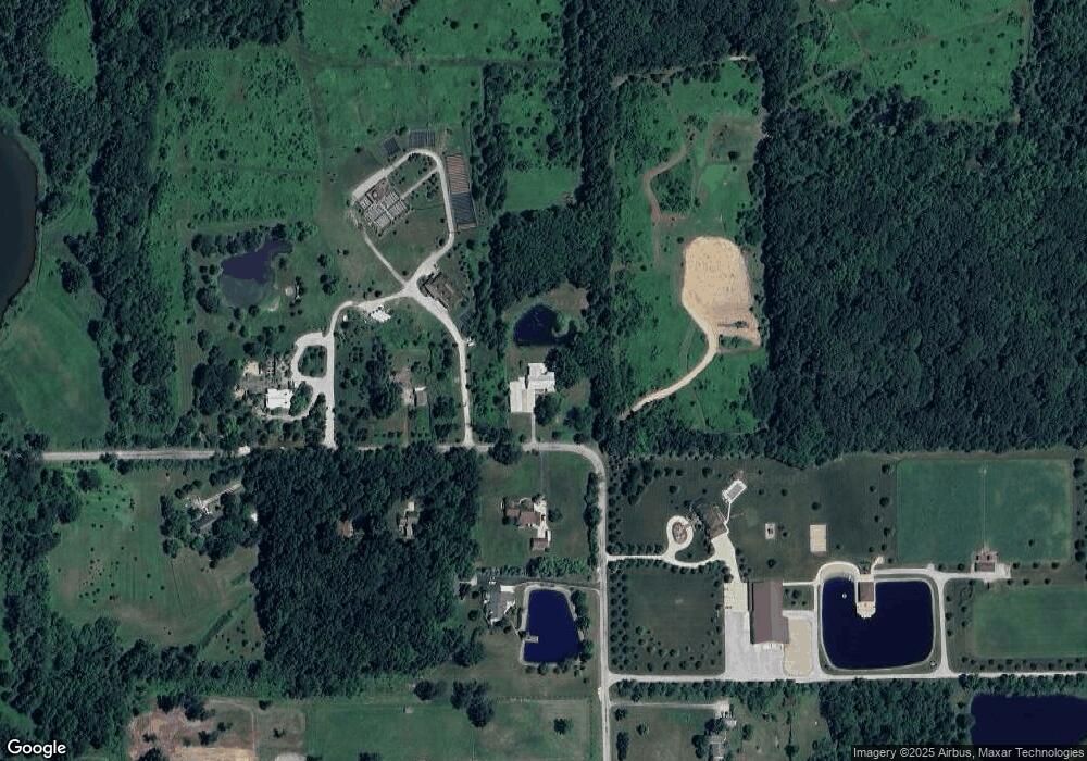 9227 Hollopeter Rd, Leo, IN 46765 - photo 1