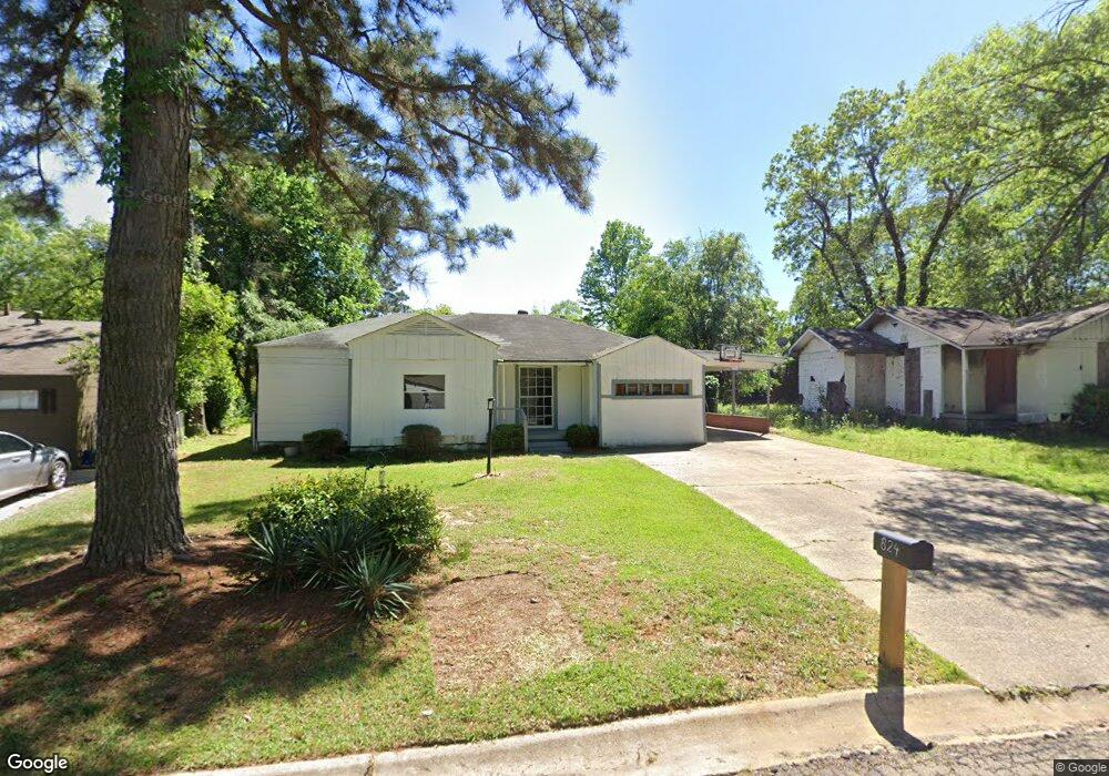 824 Hickam Dr, Wake Village, TX 75501 - photo 1