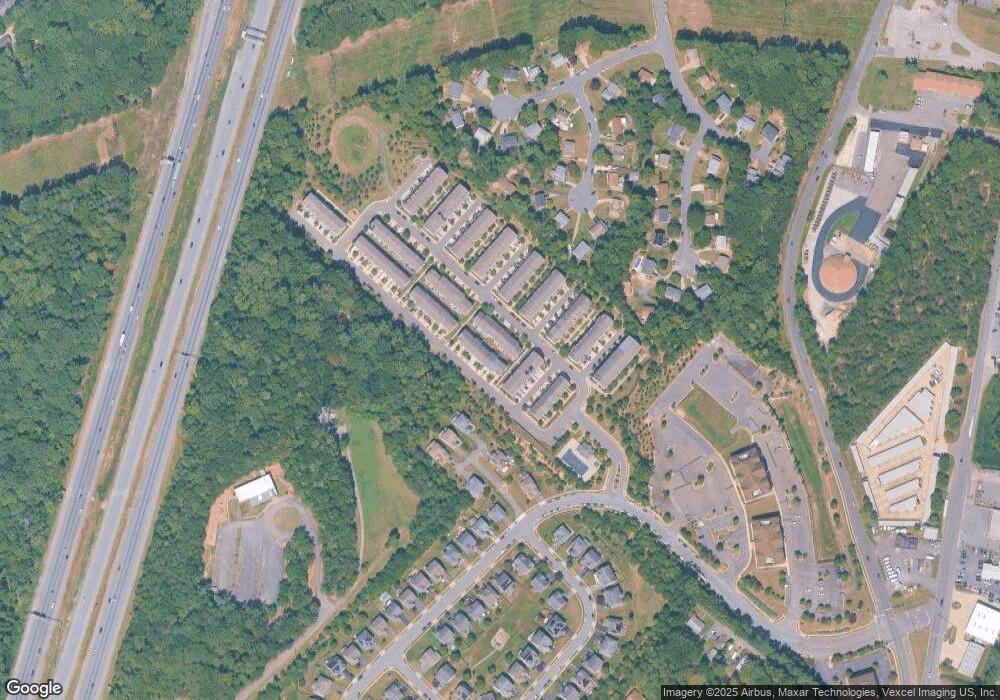 4317 Potomac Highlands Cir, Triangle, VA 22172 - photo 1