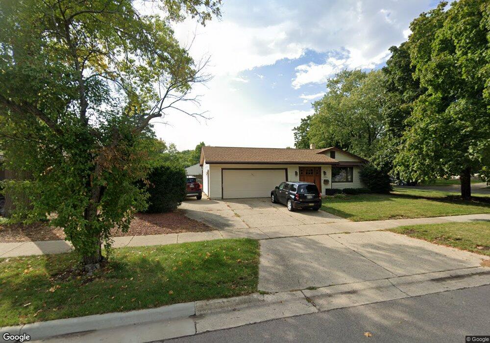 2104 S Pearl St, Janesville, WI 53546 - photo 1