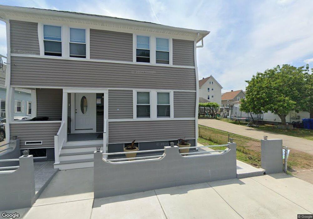 71 Columbine Ave, Pawtucket, RI 02861 - photo 1