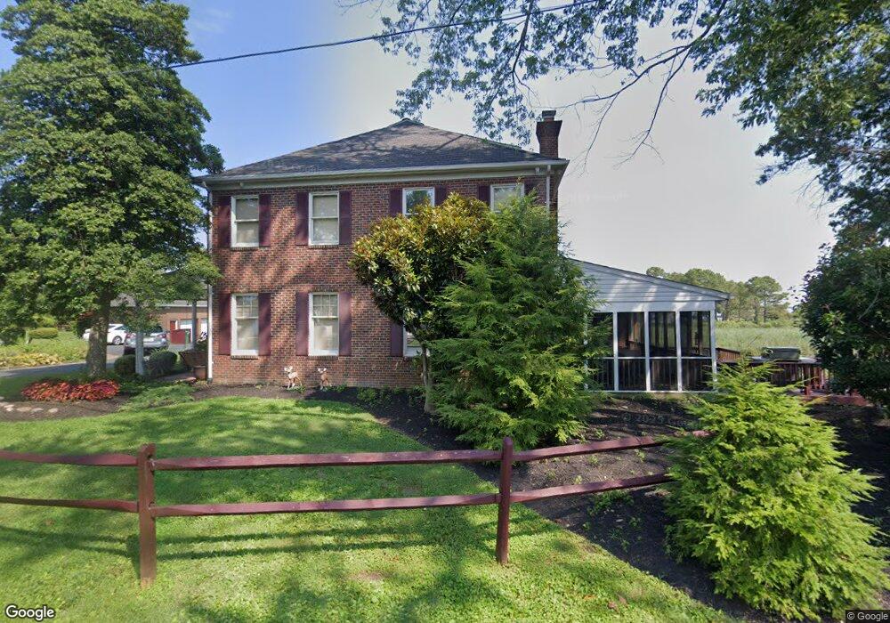 305 Love Point Ave, Stevensville, MD 21666 - photo 1