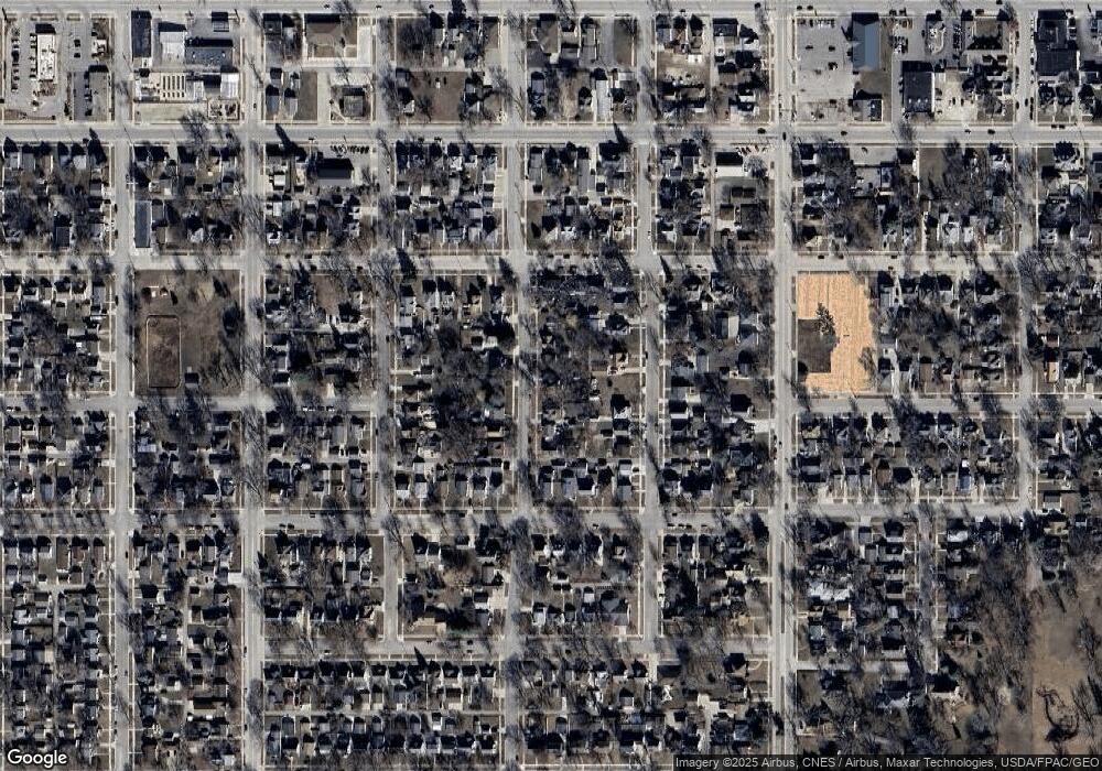 311 6th St SW, Austin, MN 55912 - photo 1