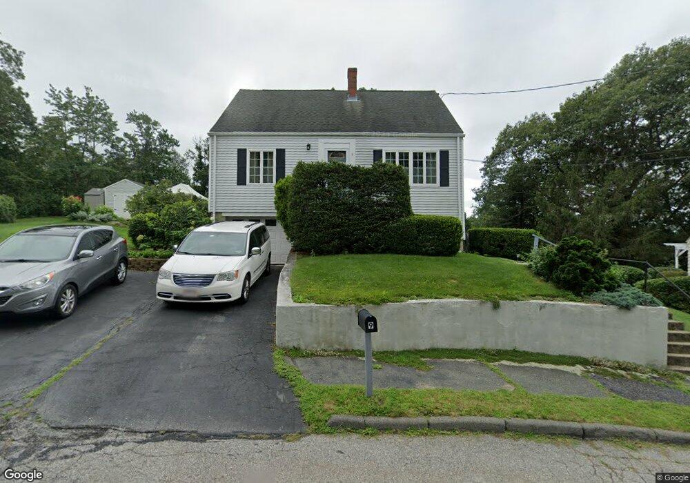 9 Indian Hill Rd, Woburn, MA 01801 - photo 1