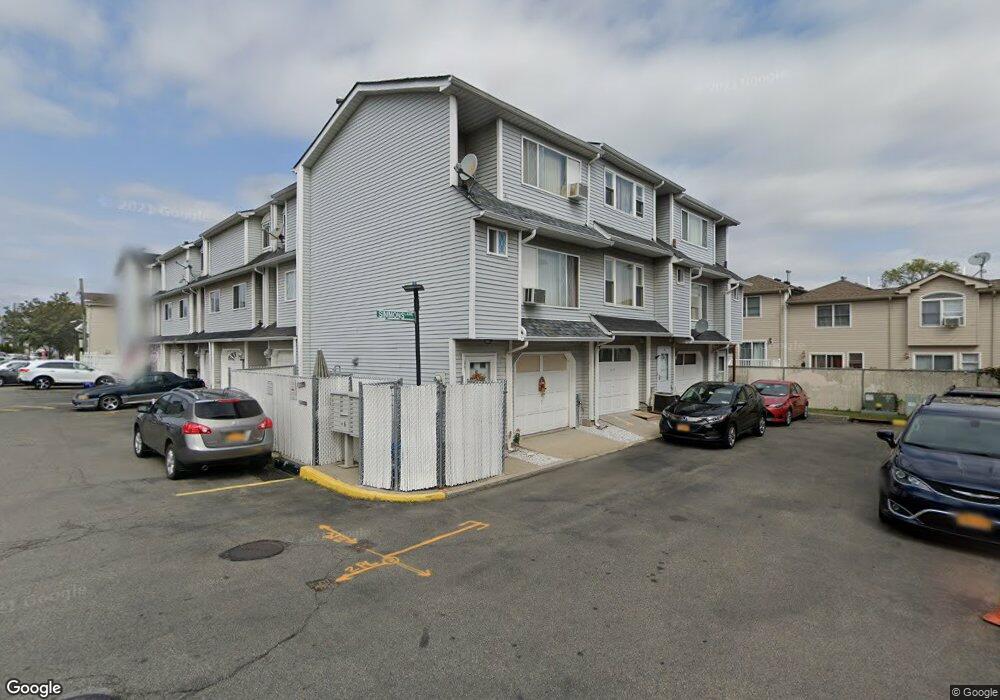 67 Simmons Ln, Staten Island, NY 10314 - photo 1