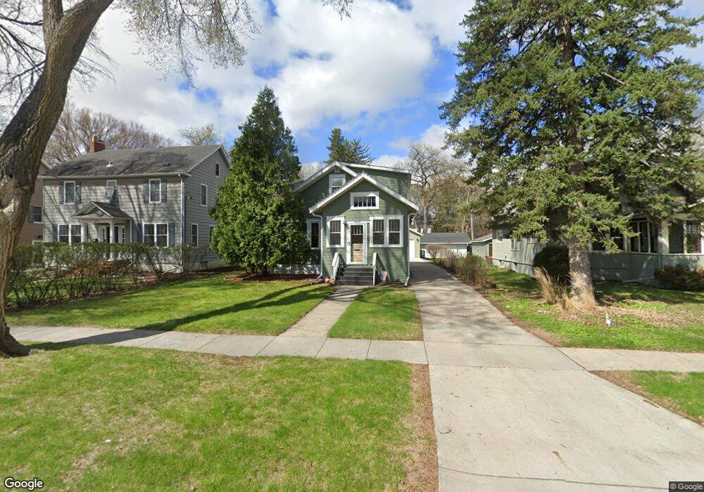1409 8th St S, Fargo, ND 58103 - photo 1