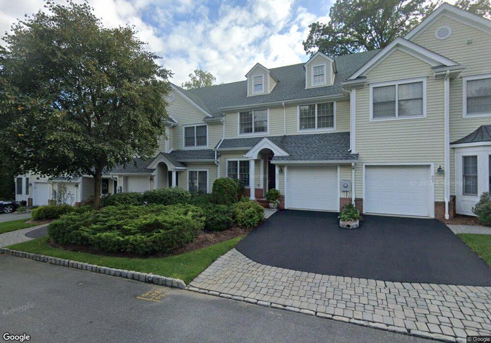 403 Huntington Ct unit 403, Wyckoff, NJ 07481 - photo 1