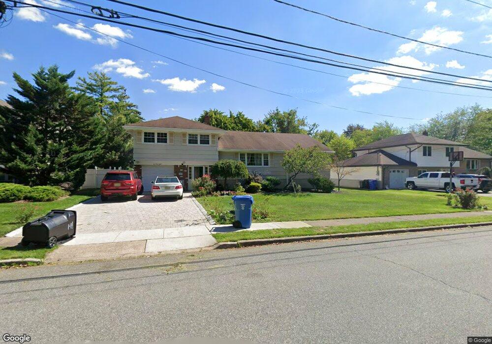 238 Oakwood Dr, Paramus, NJ 07652 - photo 1