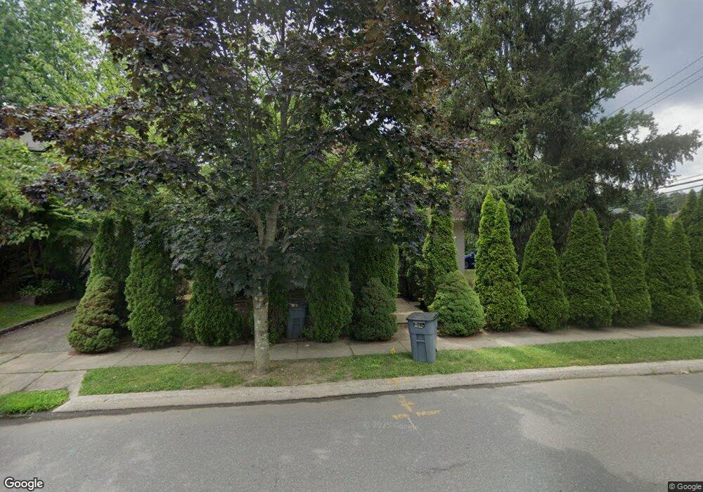 42 Forest Row, Great Neck, NY 11024 - photo 1