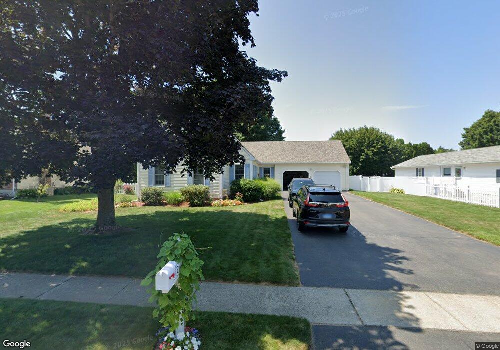 10 S Meadow Ln, Enfield, CT 06082 - photo 1